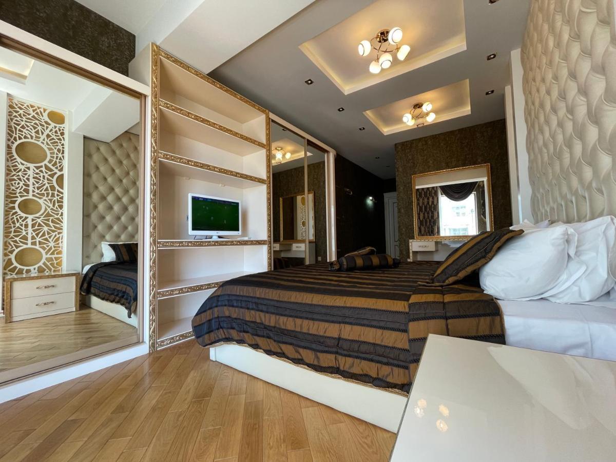 Park Azure Louvre Apartment Baku Exterior photo