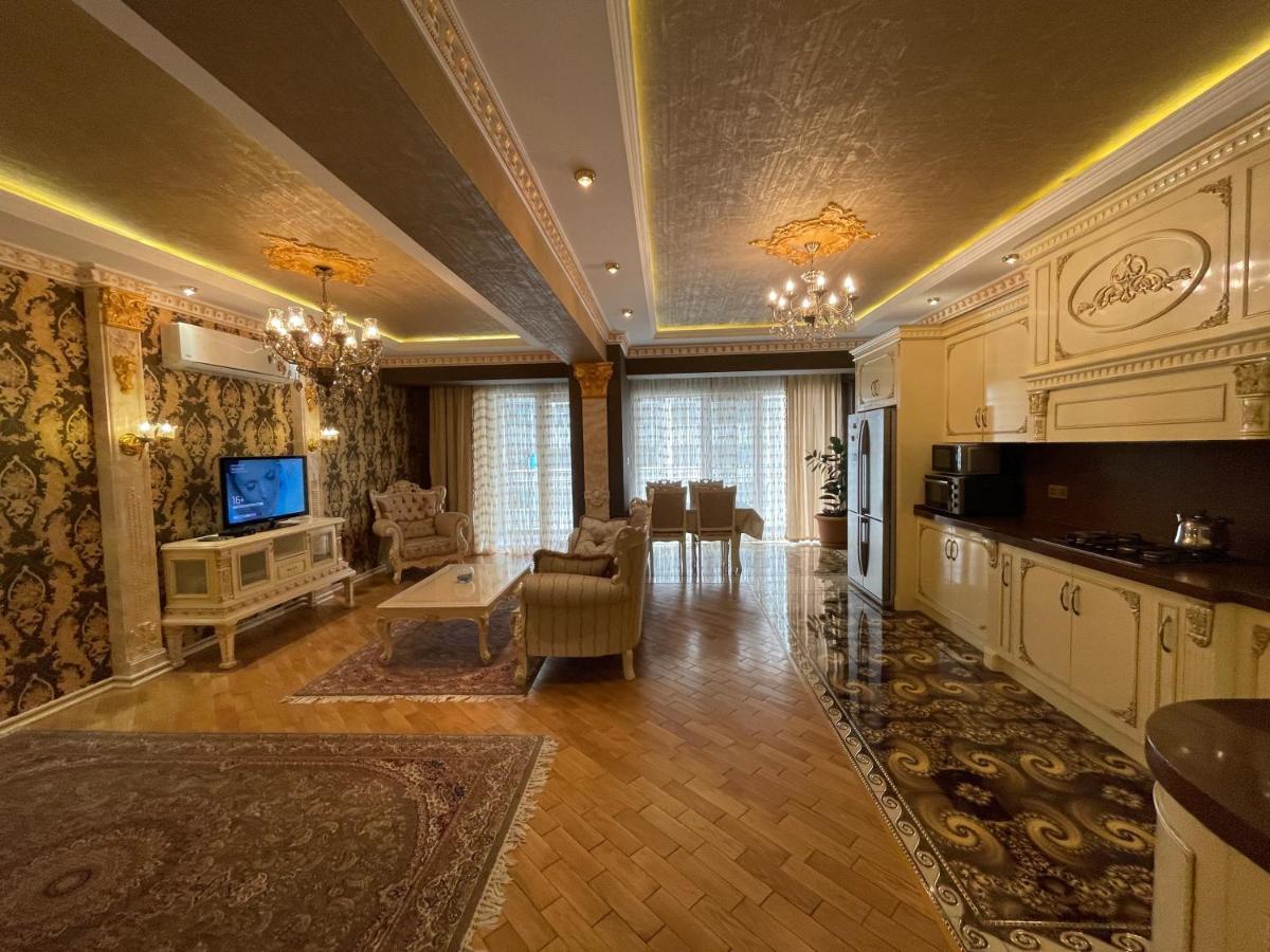 Park Azure Louvre Apartment Baku Exterior photo